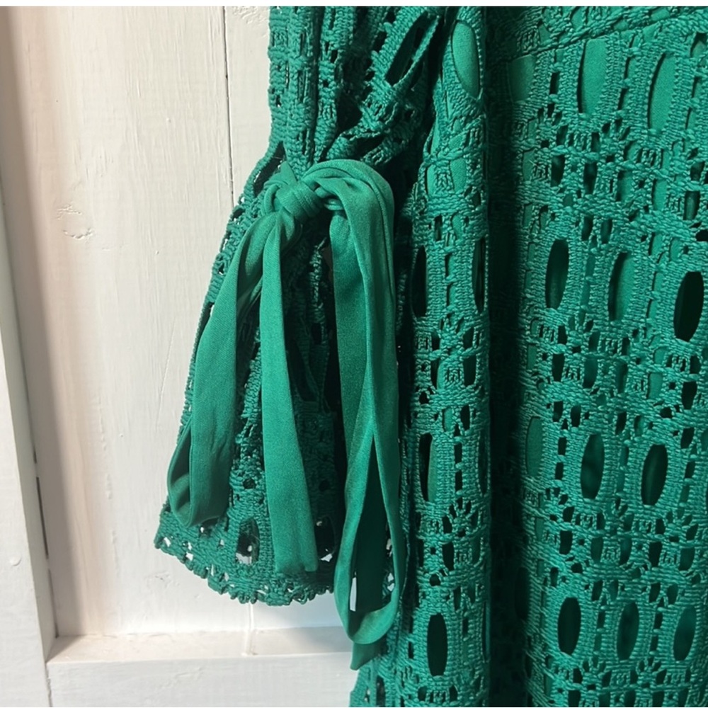 R&K Green Tie Front Midi Dress with 3/4 Sleeves - Picture 6 of 7